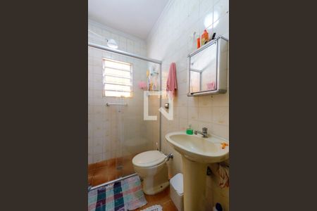 Casa à venda com 263m², 6 quartos e 2 vagas Casa à venda com 263m², 6 quartos e 2 vagasBanheiro 1