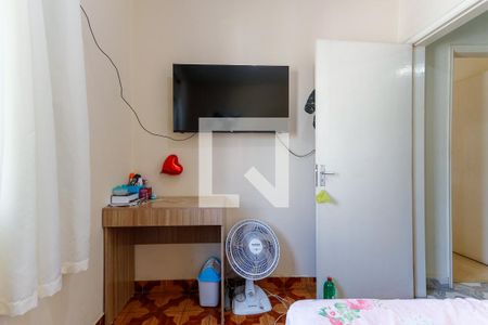 Casa à venda com 263m², 6 quartos e 2 vagas Casa à venda com 263m², 6 quartos e 2 vagasQuarto 2