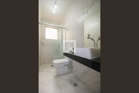 Apartamento à venda com 70m², 2 quartos e 1 vaga Apartamento à venda com 70m², 2 quartos e 1 vagaBanheiro