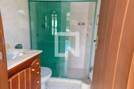 Casa à venda com 477m², 5 quartos e 3 vagasBanheiro 3