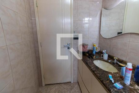 Casa à venda com 477m², 5 quartos e 3 vagasBanheiro 2