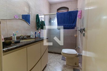 Casa à venda com 477m², 5 quartos e 3 vagasBanheiro 2