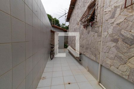 Casa à venda com 477m², 5 quartos e 3 vagasCorredor