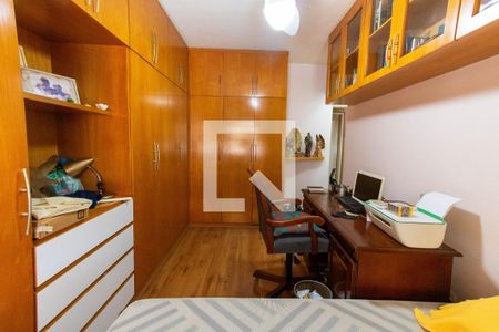 Casa à venda com 477m², 5 quartos e 3 vagasQuarto 2