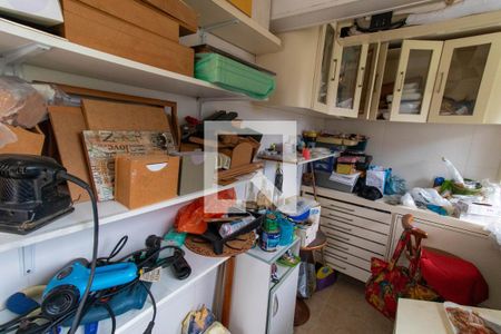 Casa à venda com 477m², 5 quartos e 3 vagasQuarto de Serviço