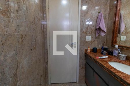 Casa à venda com 477m², 5 quartos e 3 vagasBanheiro