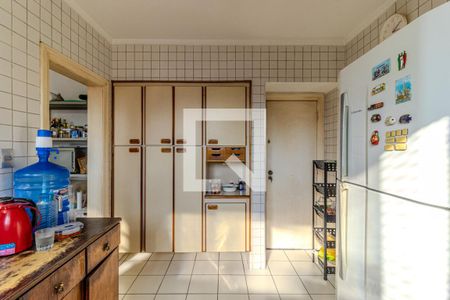 Apartamento à venda com 176m², 4 quartos e 2 vagasCozinha