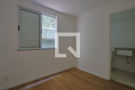 Apartamento à venda com 98m², 2 quartos e 2 vagasSuíte 2