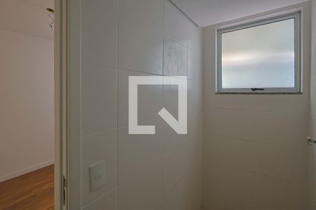 Apartamento à venda com 98m², 2 quartos e 2 vagasBanheiro da Suíte 2