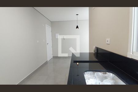 Apartamento à venda com 92m², 2 quartos e 2 vagasCozinha