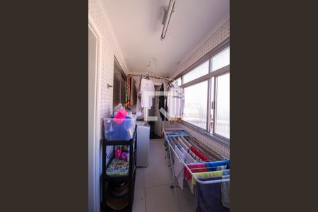 Apartamento à venda com 200m², 4 quartos e 1 vaga Apartamento à venda com 200m², 4 quartos e 1 vagaÁrea de Serviço