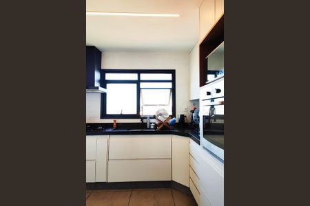 Apartamento à venda com 143m², 3 quartos e 2 vagasCozinha