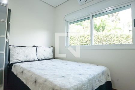 Casa de condomínio à venda com 850m², 4 quartos e 6 vagas Casa de condomínio à venda com 850m², 4 quartos e 6 vagassuíte 3