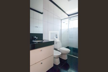 Casa de condomínio à venda com 850m², 4 quartos e 6 vagas Casa de condomínio à venda com 850m², 4 quartos e 6 vagasbanheiro suíte 1