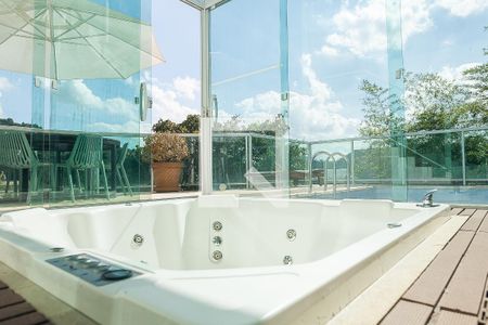 Casa de condomínio à venda com 850m², 4 quartos e 6 vagas Casa de condomínio à venda com 850m², 4 quartos e 6 vagashisdromassagem