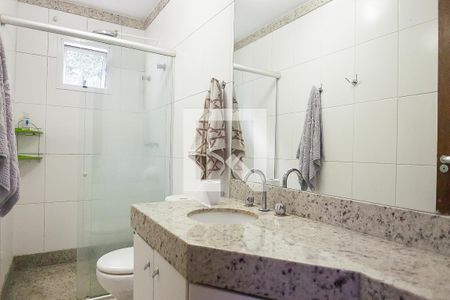 Casa de condomínio à venda com 850m², 4 quartos e 6 vagas Casa de condomínio à venda com 850m², 4 quartos e 6 vagasBanheiro de serviço