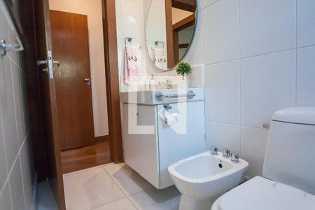 Casa de condomínio à venda com 850m², 4 quartos e 6 vagas Casa de condomínio à venda com 850m², 4 quartos e 6 vagasbanheiro suíte 3