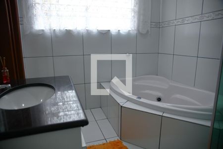 Casa à venda com 222m², 4 quartos e 3 vagasBanheiro da Suíte 4