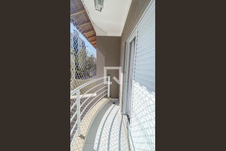 Casa à venda com 178m², 3 quartos e 4 vagas Casa à venda com 178m², 3 quartos e 4 vagasVaranda Suite 1