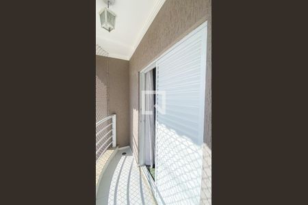 Casa à venda com 178m², 3 quartos e 4 vagas Casa à venda com 178m², 3 quartos e 4 vagasVaranda Suite 1