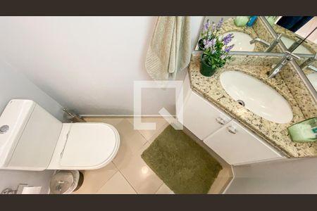 Casa à venda com 178m², 3 quartos e 4 vagas Casa à venda com 178m², 3 quartos e 4 vagasLavabo