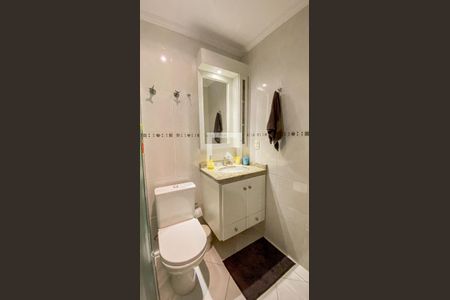 Casa à venda com 178m², 3 quartos e 4 vagas Casa à venda com 178m², 3 quartos e 4 vagasBanheiro da Suíte 2