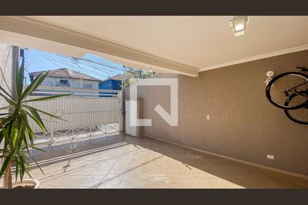 Casa à venda com 178m², 3 quartos e 4 vagas Casa à venda com 178m², 3 quartos e 4 vagasGaragem