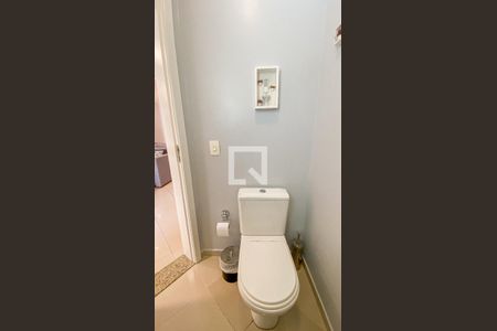 Casa à venda com 178m², 3 quartos e 4 vagas Casa à venda com 178m², 3 quartos e 4 vagasLavabo