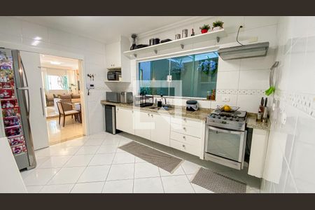 Casa à venda com 178m², 3 quartos e 4 vagas Casa à venda com 178m², 3 quartos e 4 vagasCozinha