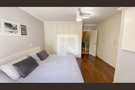 Casa à venda com 178m², 3 quartos e 4 vagas Casa à venda com 178m², 3 quartos e 4 vagasSuite 1