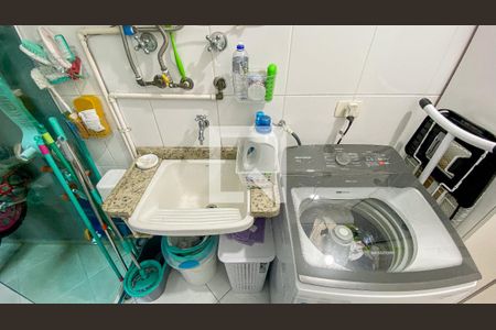 Casa à venda com 178m², 3 quartos e 4 vagas Casa à venda com 178m², 3 quartos e 4 vagasÁrea de Serviço