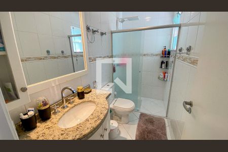 Casa à venda com 178m², 3 quartos e 4 vagas Casa à venda com 178m², 3 quartos e 4 vagasBanheiro da Suíte 1