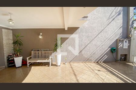 Casa à venda com 178m², 3 quartos e 4 vagas Casa à venda com 178m², 3 quartos e 4 vagasGaragem