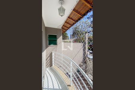 Casa à venda com 178m², 3 quartos e 4 vagas Casa à venda com 178m², 3 quartos e 4 vagasVaranda Suite 1