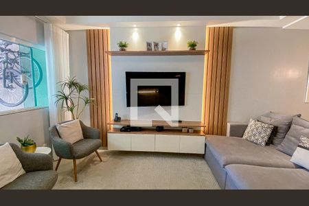 Casa à venda com 178m², 3 quartos e 4 vagas Casa à venda com 178m², 3 quartos e 4 vagasSala - Sala de Jantar