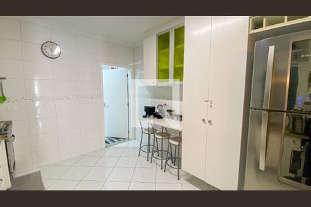 Casa à venda com 178m², 3 quartos e 4 vagas Casa à venda com 178m², 3 quartos e 4 vagasCozinha