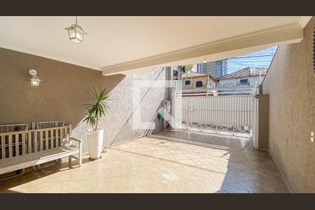 Casa à venda com 178m², 3 quartos e 4 vagas Casa à venda com 178m², 3 quartos e 4 vagasGaragem