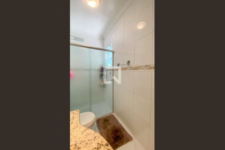 Casa à venda com 178m², 3 quartos e 4 vagas Casa à venda com 178m², 3 quartos e 4 vagasBanheiro da Suíte 1