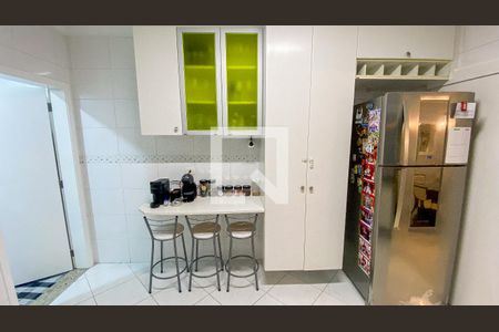 Casa à venda com 178m², 3 quartos e 4 vagas Casa à venda com 178m², 3 quartos e 4 vagasCozinha