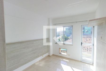 Quarto 1 de casa de condomínio para alugar com 2 quartos, 56m² em Irajá, Rio de Janeiro