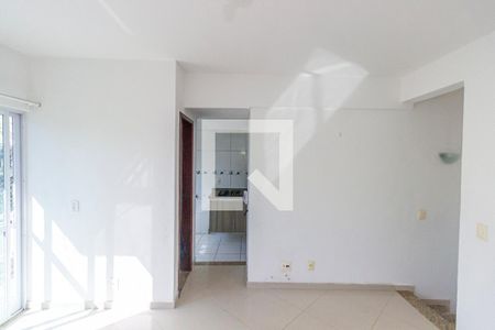 Sala de casa de condomínio para alugar com 2 quartos, 56m² em Irajá, Rio de Janeiro