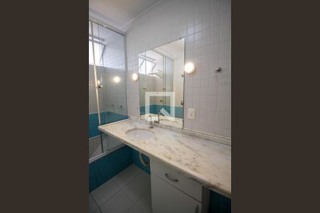 Apartamento à venda com 140m², 3 quartos e sem vaga Apartamento à venda com 140m², 3 quartos e sem vagaBanheiro da Suíte