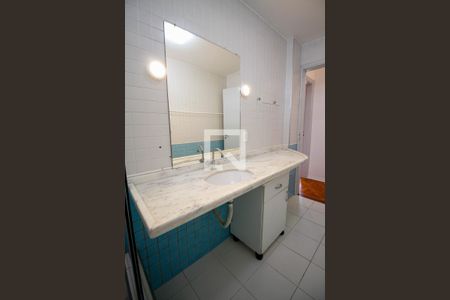 Apartamento à venda com 140m², 3 quartos e sem vaga Apartamento à venda com 140m², 3 quartos e sem vagaBanheiro da Suíte