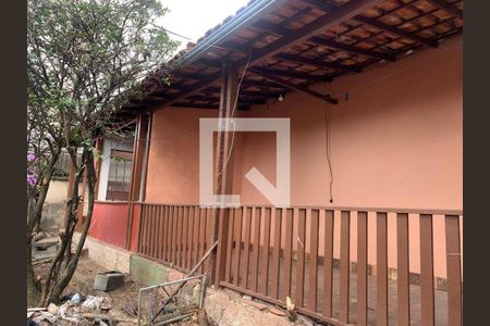 Casa à venda com 364m², 3 quartos e 3 vagasVaranda