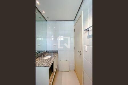 Apartamento à venda com 132m², 2 quartos e 2 vagasBanheiro da Suíte 2