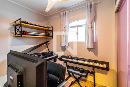 Casa à venda com 190m², 3 quartos e 4 vagas Casa à venda com 190m², 3 quartos e 4 vagasQuarto de serviço