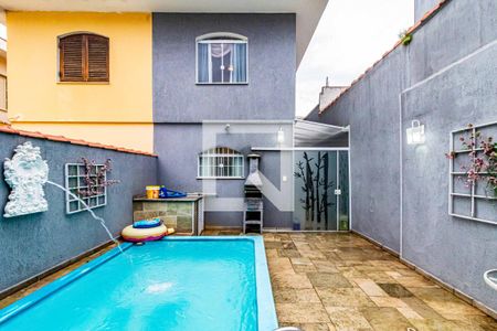 Casa à venda com 190m², 3 quartos e 4 vagas Casa à venda com 190m², 3 quartos e 4 vagasÁrea externa
