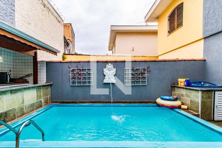 Casa à venda com 190m², 3 quartos e 4 vagas Casa à venda com 190m², 3 quartos e 4 vagasÁrea externa