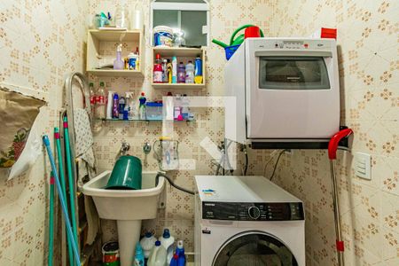 Casa à venda com 190m², 3 quartos e 4 vagas Casa à venda com 190m², 3 quartos e 4 vagasLavanderia