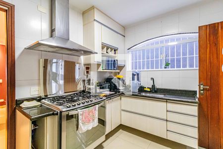 Casa à venda com 190m², 3 quartos e 4 vagas Casa à venda com 190m², 3 quartos e 4 vagasCozinha